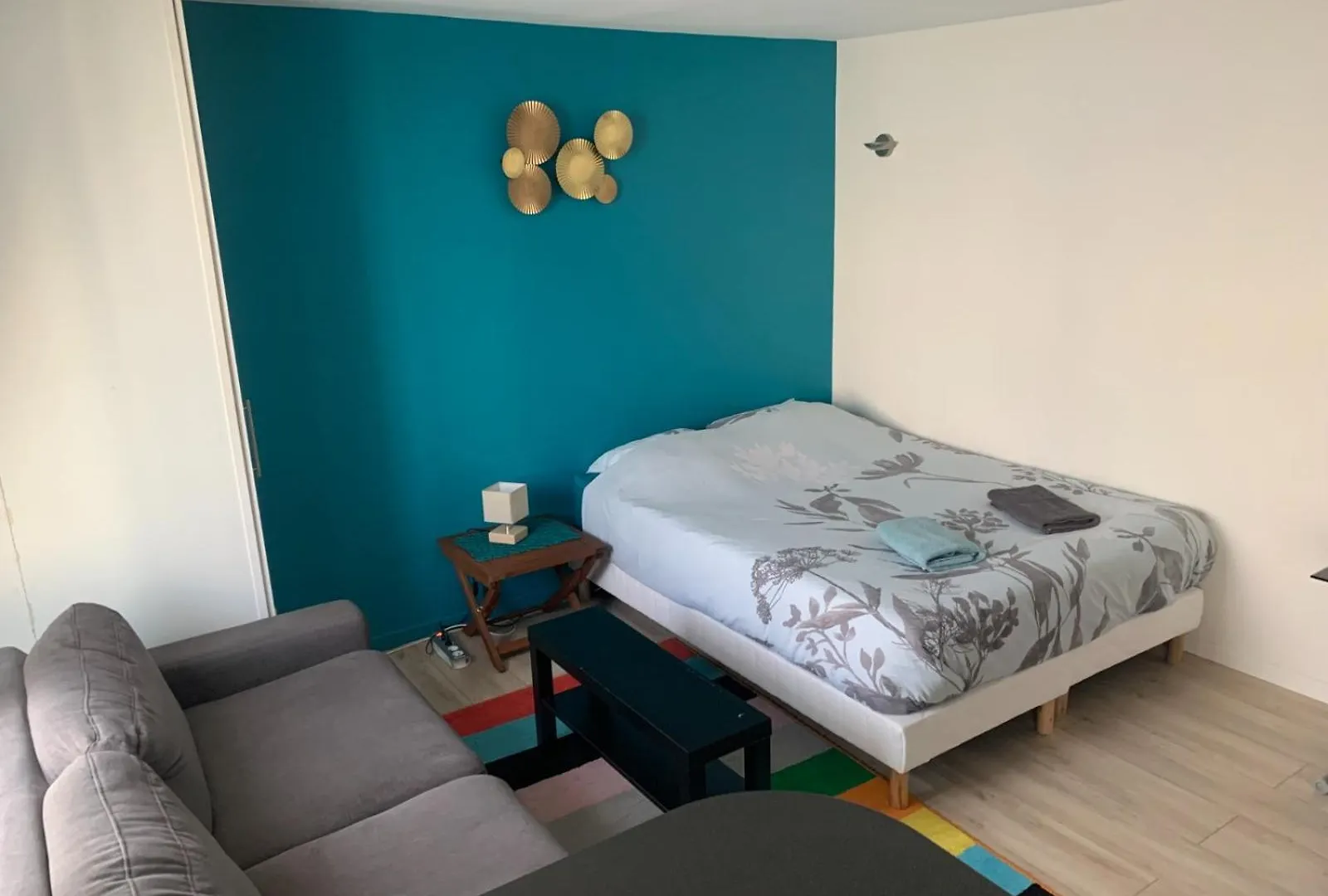 Апартаменты Cosy And Charming In *